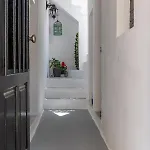 아파트 Naria Medieval House Rhodes City