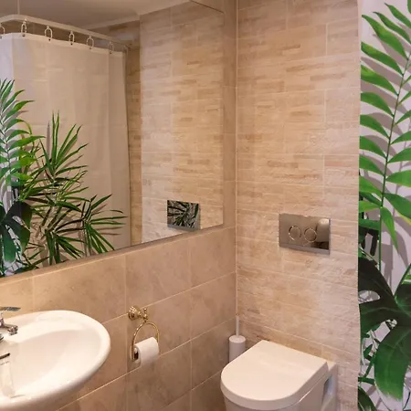 Naria Medieval House アパート