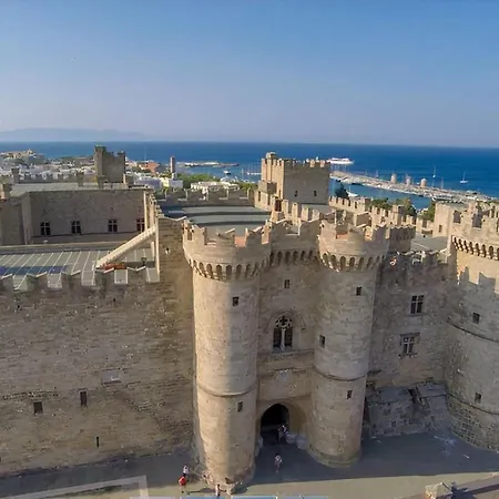 Naria Medieval House アパート Rhodes City